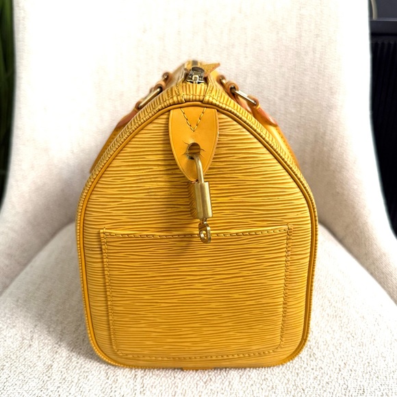 Authentic Louis Vuitton Speedy 25 satchel bag yellow Epi leather - Picture 6 of 16